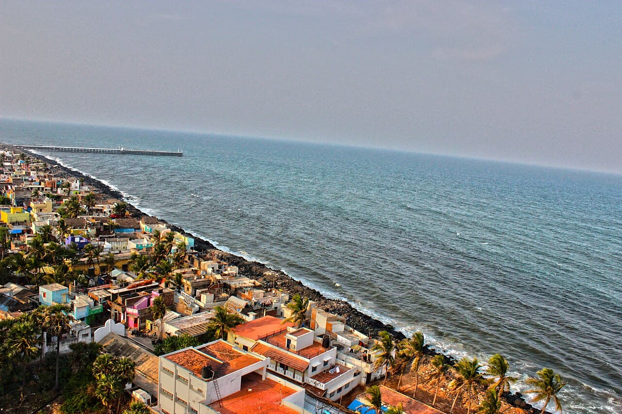 The rocky seafront promenade in Pondicherry